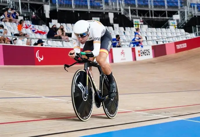 Ten y Cabello brillan con oros en kilómetro contrarreloj en los Mundiales Paralímpicos de ciclismo