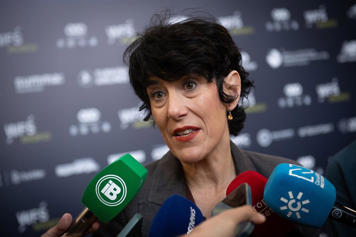 Saiz destaca el respaldo de Sumar al nuevo sistema de cotización de autónomos tras el rechazo de