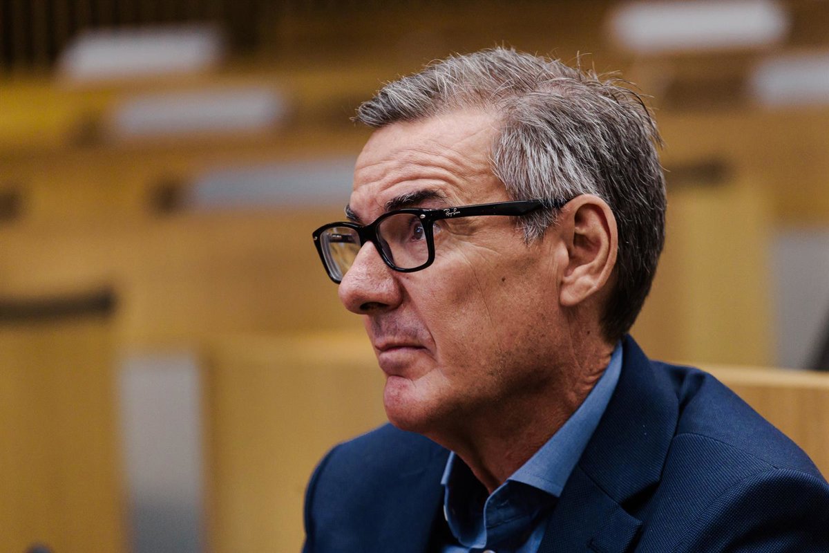 La CNMV considera respaldar una revisión de la ley de OPAs tras el caso BBVA y Sabadell