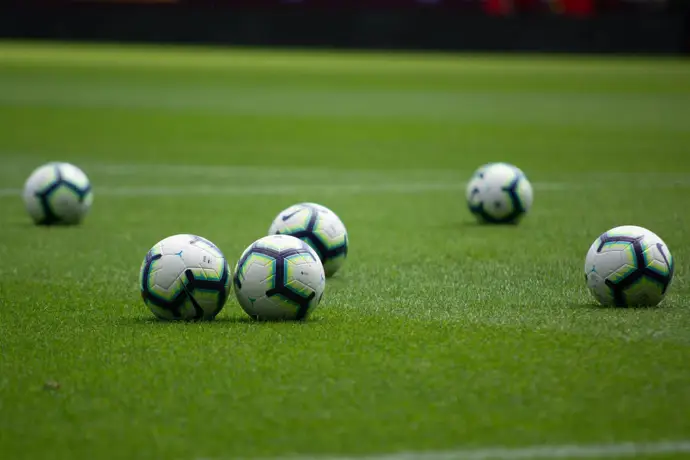 El Supremo reafirma que LaLiga puede programar partidos los viernes y lunes