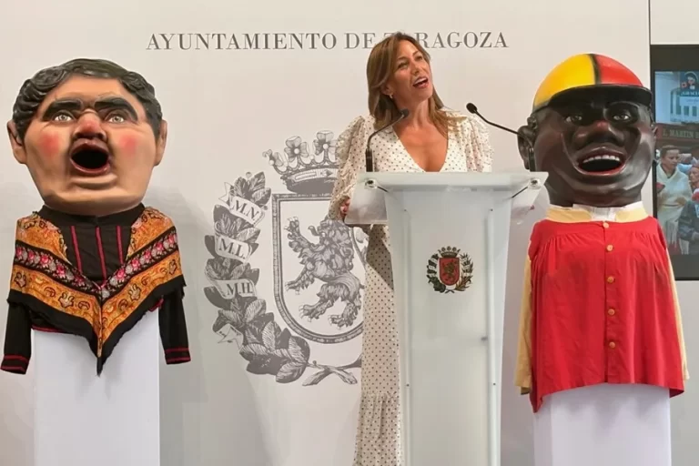 Zaragoza se alista para lucir el cachirulo en el inicio de las Fiestas del Pilar 2025