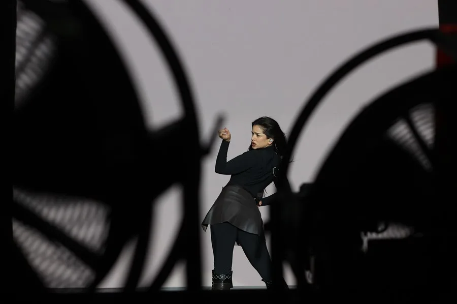 Rosalía lanzará su esperado álbum, 'Lux', el 7 de noviembre, según EFE en español.