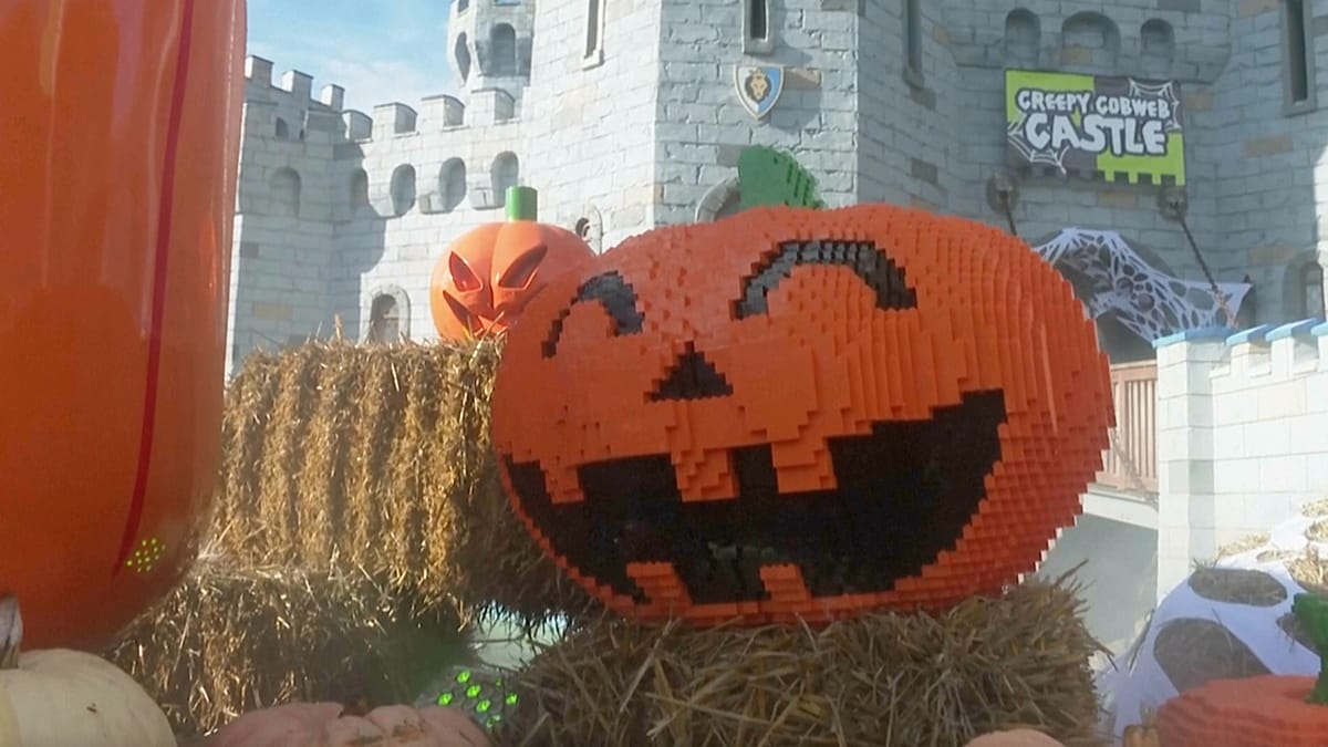 Las calabazas de Lego llenan de magia Halloween en Legoland Windsor y sorprenden a todos