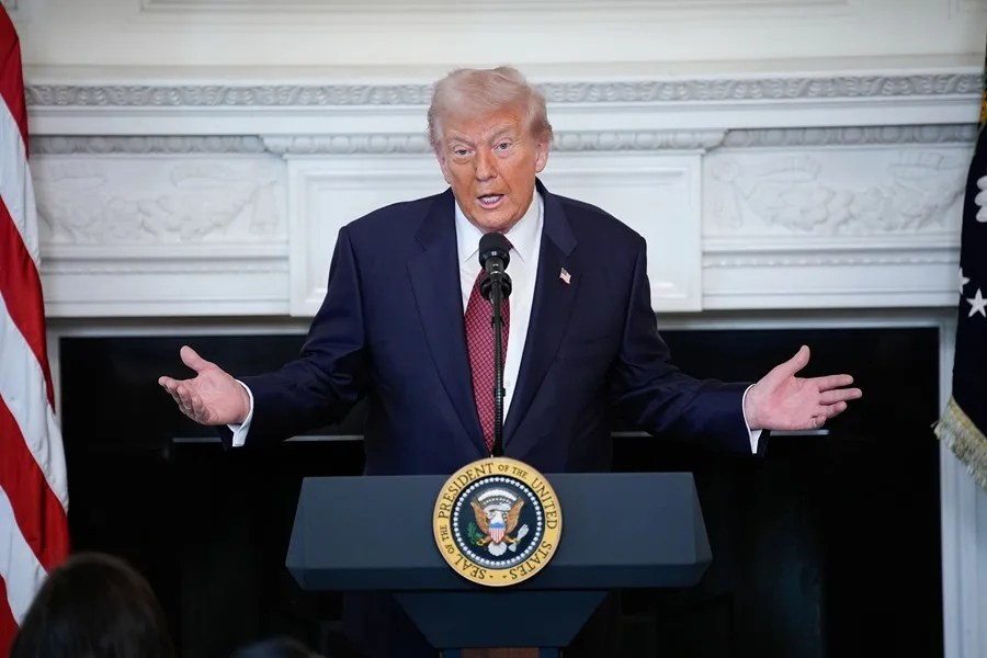 Los l&iacute;deres dem&oacute;cratas piden una reuni&oacute;n con Trump para resolver el cierre de Gobierno en EE.UU.