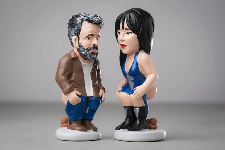 El papa León XIV, Aitana y Pedri ya cuentan con sus figuras de caganer en el mercado de Navidad