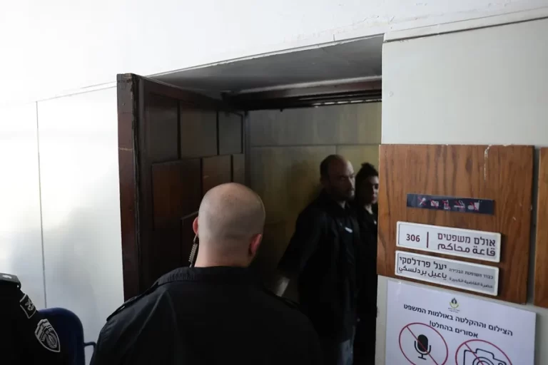 Arresto domiciliario para exabogada del Ejército de Israel por filtrar video de abuso a un