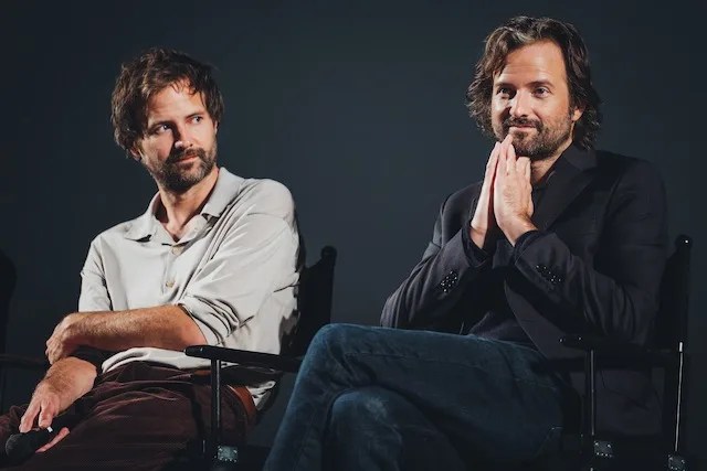 Los creadores de la serie 'Stranger Things', Ross Duffer (i) y Matt Duffer, durante de la presentación de la última temporada de la serie en la feria Lucca Comics & Games 2025 en Italia.