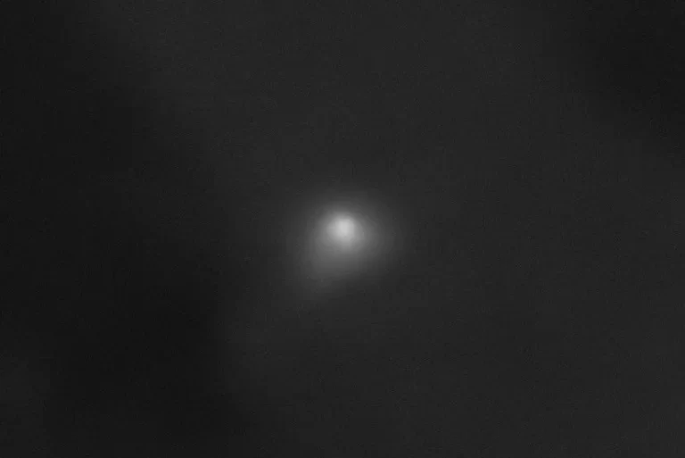 La NASA presenta las primeras imágenes del cometa interestelar 3I/ATLAS y la CE sugiere posponer