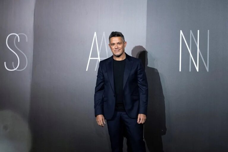 Alejandro Sanz trabaja en un musical y lanza un disco "con la ilusión renovada