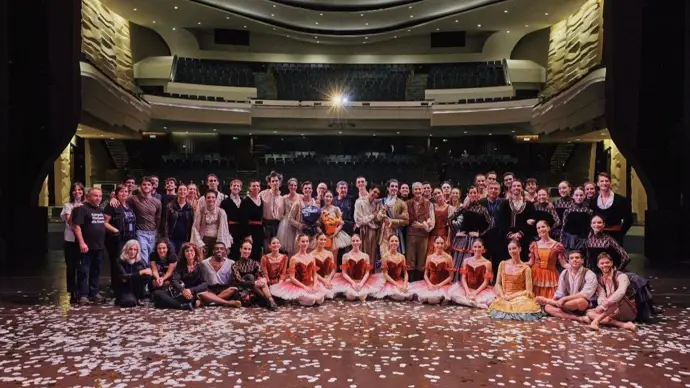 La Compañía Nacional de Danza concluye su gira en China con el ballet 'Don Quijote' en festivales