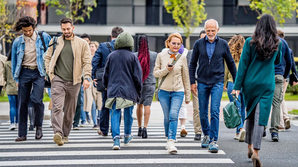 Fart walk: la tendencia viral que cuenta con fundamentos científicos, aunque con ciertas reservas
