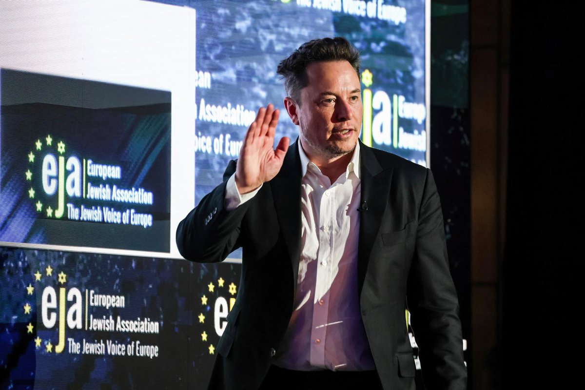 Los accionistas de Tesla aprueban un paquete salarial de mil millones para Elon Musk
