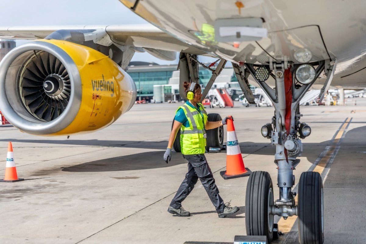 IAG respalda sus sólidos resultados ante la caída en bolsa, que atribuye a inversores de corto