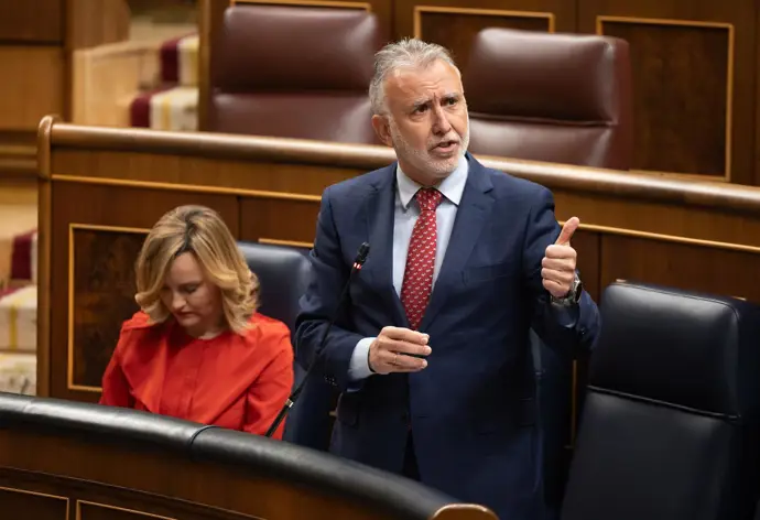 Sánchez inicia su primer debate en el Congreso con Junts en la oposición y el PP centrado en la