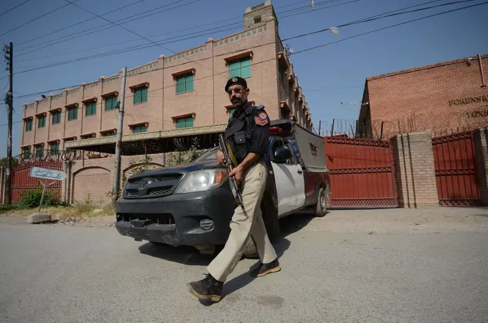 Atentado suicida cerca de un tribunal en Pakistán deja doce muertos en la capital del país