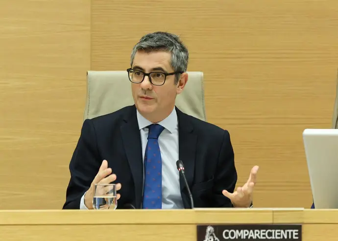 Junts critica al gobierno por no aceptar la ruptura y sugiere convocar elecciones, mientras