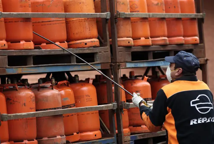 La bombona de butano se reduce un 4% desde este martes, alcanzando los 15,46 euros