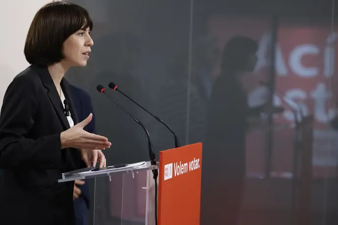 Morant sostiene que Mazón ha mentido en la comisión y cuestiona su capacidad para entender la