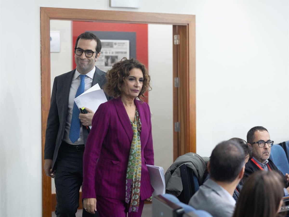 El Gobierno incrementa el techo de gasto a 216.177 millones para 2026 y estima un déficit del 2,1%