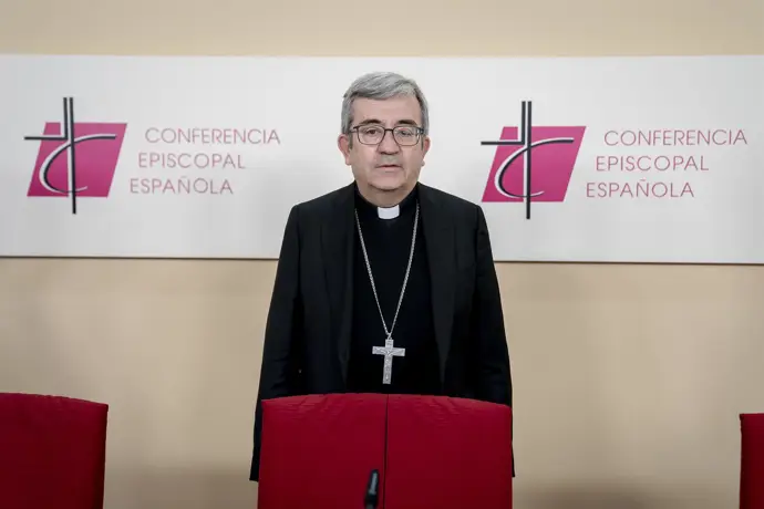 El presidente de los obispos españoles resalta a Rosalía y la califica como una extraordinaria