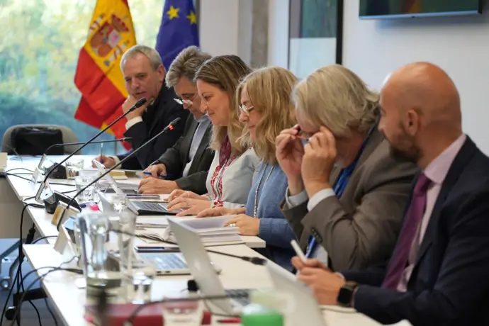Función Pública se reunirá este lunes con CCOO, UGT y CSIF para acordar una subida salarial del