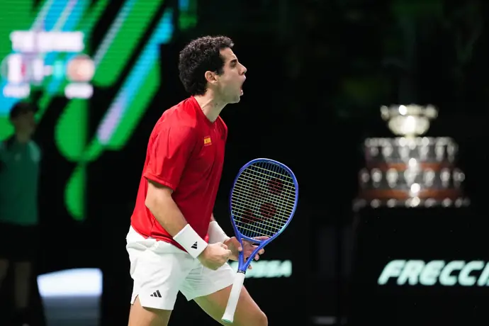 España pierde la final de la Davis ante Italia, tricampeona del torneo.