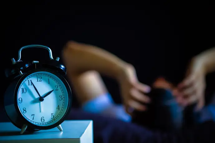 neumólogos sugieren un cambio de enfoque y horarios para abordar los problemas de sueño en España