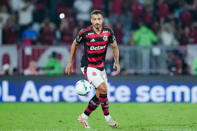 Flamengo conquista su cuarta Libertadores gracias a un cabezazo de Danilo en el momento clave