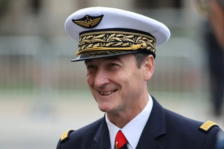 El jefe del Ejército francés llama a estar listos para sacrificios ante las amenazas de Rusia