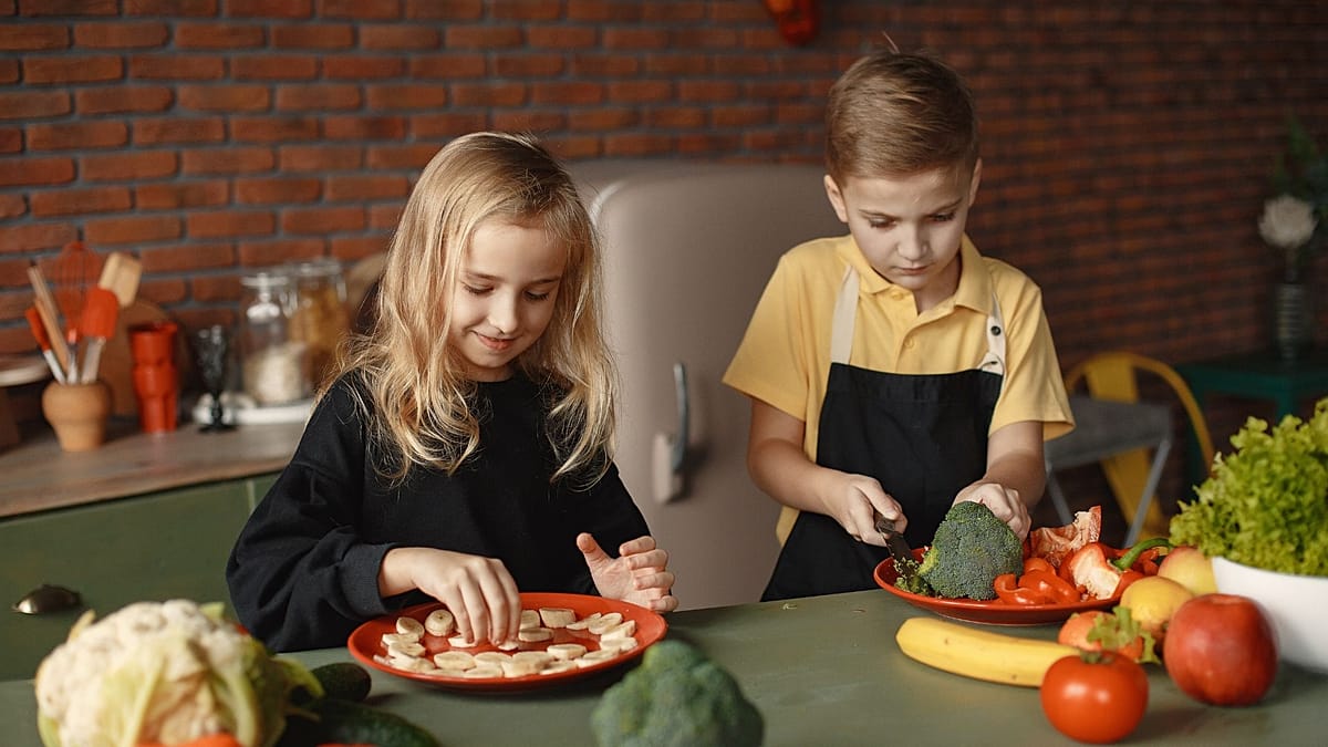 Las dietas vegetarianas y veganas pueden ser adecuadas y saludables para la infancia