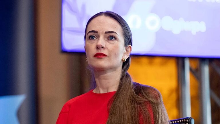 Kiev no requiere "lecciones sobre democracia", sostiene la Nobel Matviichuk en una declaración