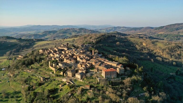 Un pueblo en Toscana ofrece incentivos económicos para atraer a nuevos habitantes