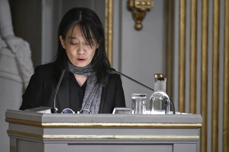 Rushdie, Kang, Carrère, Lemaitre, Aramburu, Forsyth y Rilke brillan en el panorama literario de