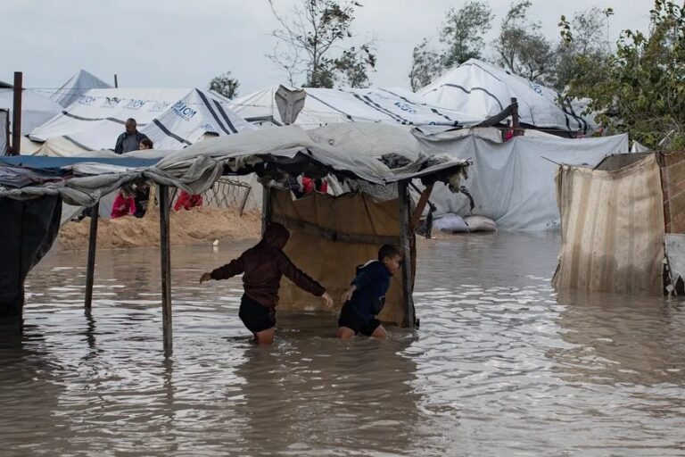 Temporal de lluvia y frío en Gaza