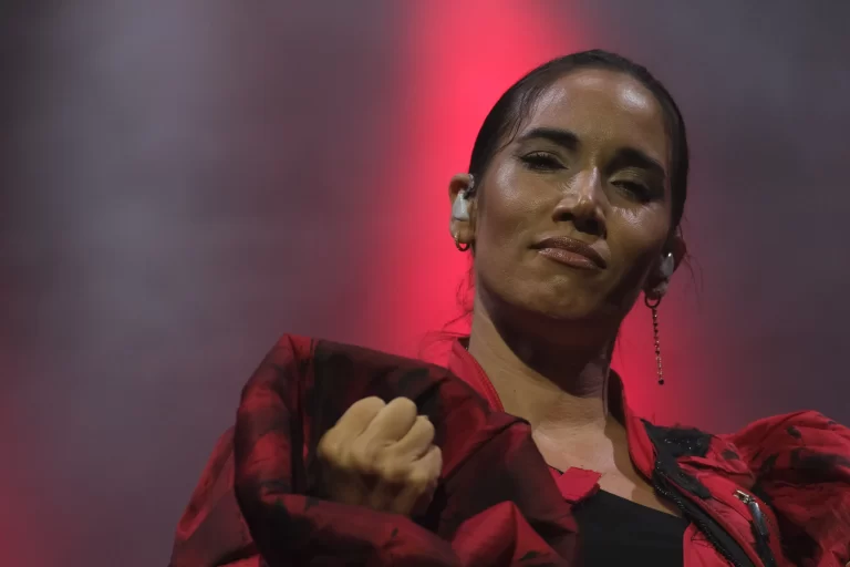India Martínez anuncia una pausa en su carrera para priorizar su bienestar y cuidarse