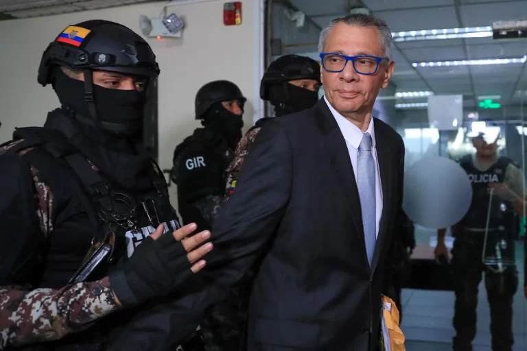 La abogada del exvicepresidente ecuatoriano Jorge Glas solicita su urgente hospitalización