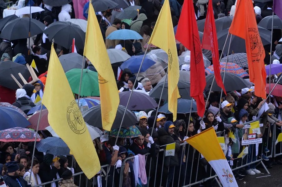 El papa en Líbano aboga por no rechazar a los migrantes que escapan de conflictos bélicos