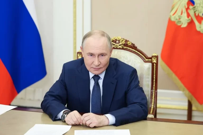 El Kremlin califica de "absurdo" los rumores sobre preparativos rusos para una guerra con la OTAN