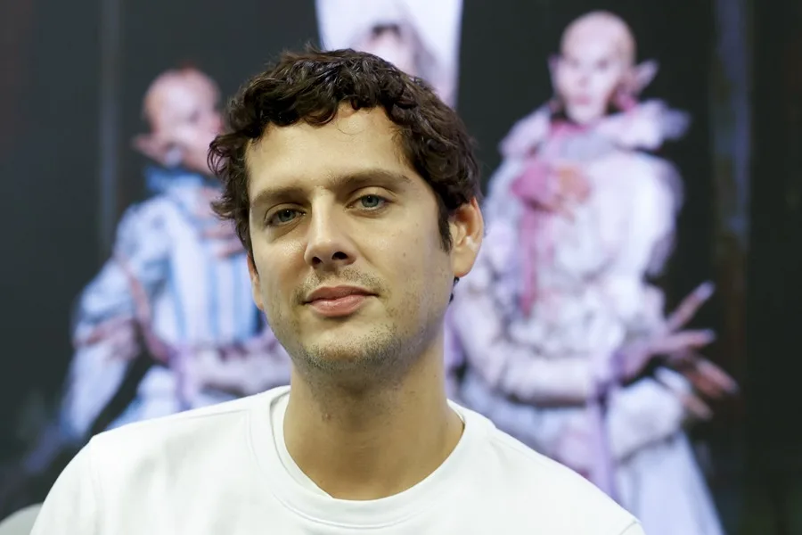 El actor y cineasta Eduardo Casanova revela que vive con VIH