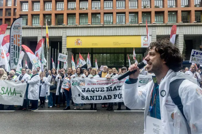 Los médicos protestan: cuatro días de huelga por un Estatuto Marco que les reconozca derechos