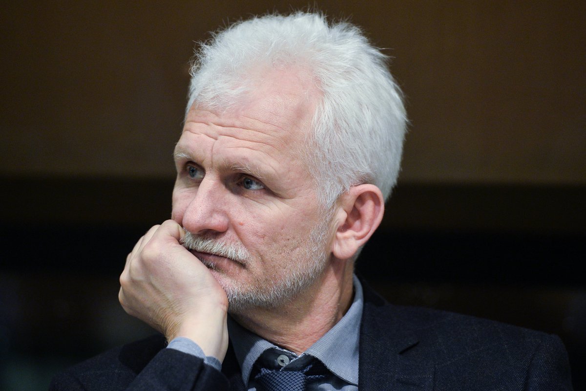 Bielorrusia indulta al Nobel de la Paz Ales Bialiatski y a 122 prisioneros políticos