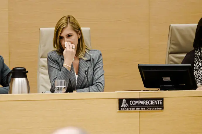 Pradas se emociona en el Congreso al perdonar a las víctimas de la dana: "Lo llevaré siempre
