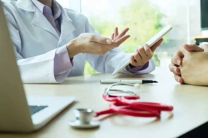 Médicos de Primaria y pediatras podrán compatibilizar un año más su trabajo con la pensión de