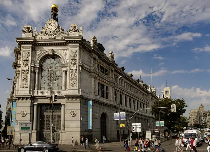 La banca disminuye su crédito moroso en más de 4.800 millones hasta octubre
