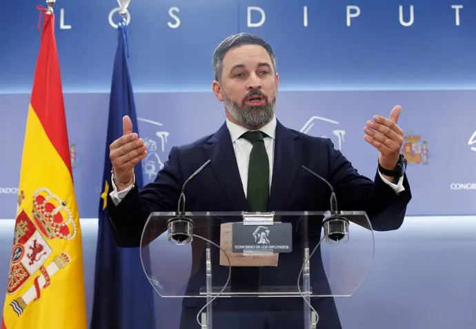 Vox critica la "voracidad legislativa" de Bruselas y aboga por una simplificación normativa europea