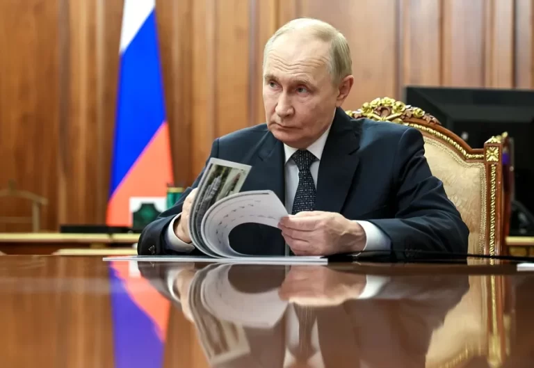 Putin informa que el misil hipersónico Oreshnik estará operativo antes de concluir el año