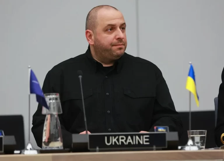 Negociadores ucranianos se encontrarán hoy con asesores de seguridad europeos en Bruselas