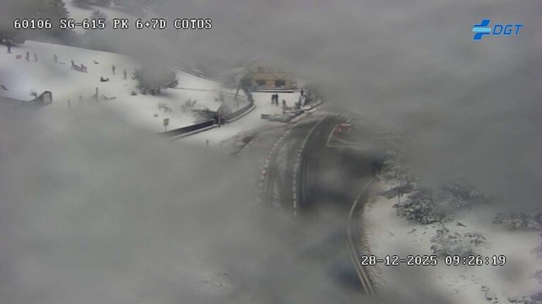 ocho carreteras en España afectadas por la nieve en varias comunidades autónomas