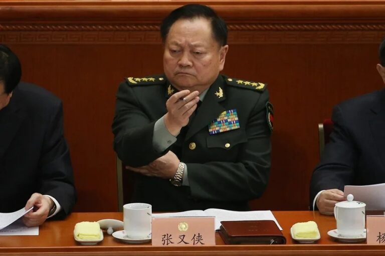 China reafirma que "nunca" renunciará al uso de la fuerza contra Taiwán tras una purga militar