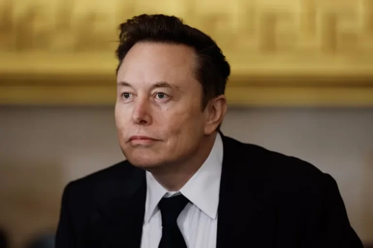Musk anuncia que el nuevo algoritmo de X será de código abierto en una semana